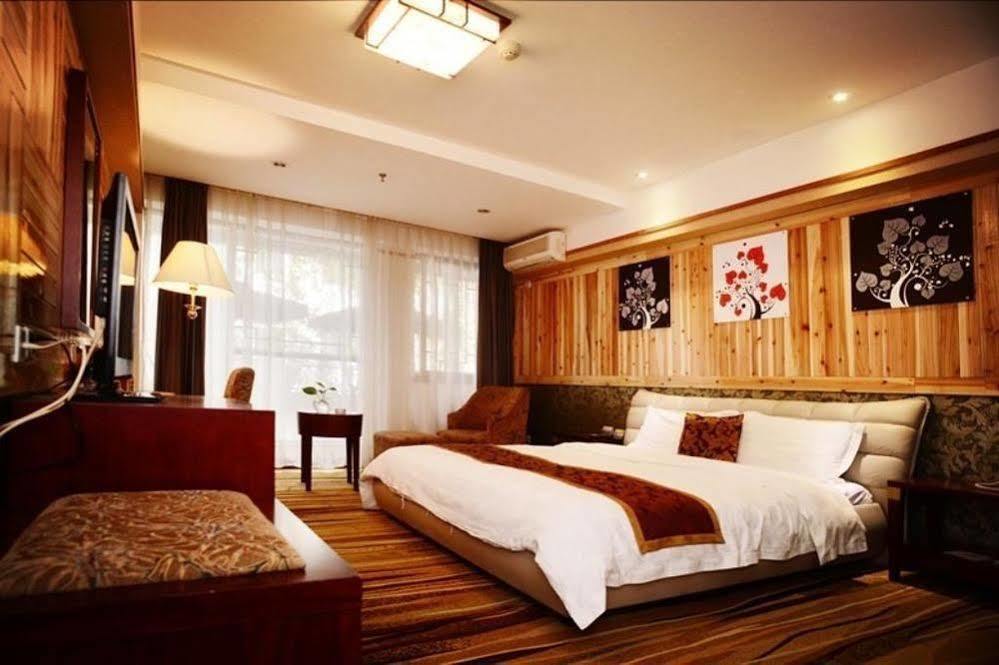 Hongkong Joyful Hotel - Dujiangyan Exterior photo